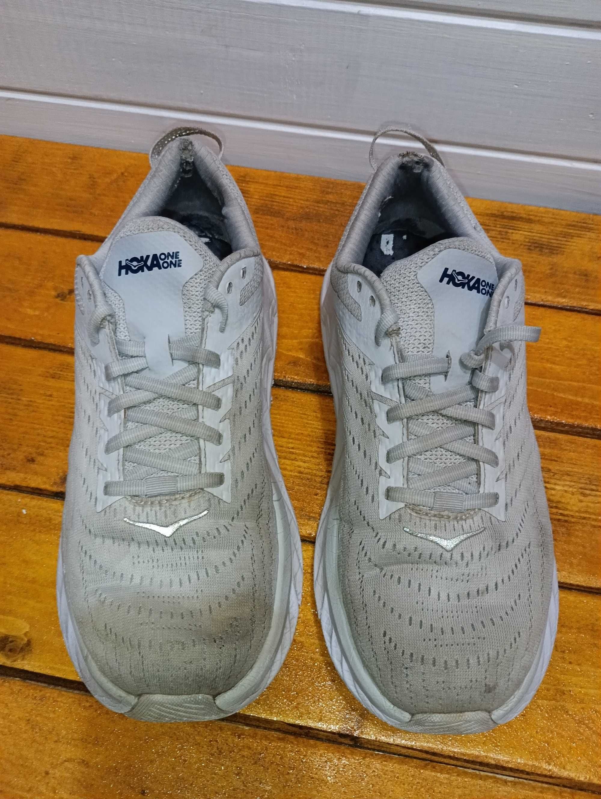 Hoka N 40,5 Arahi - 35 лв