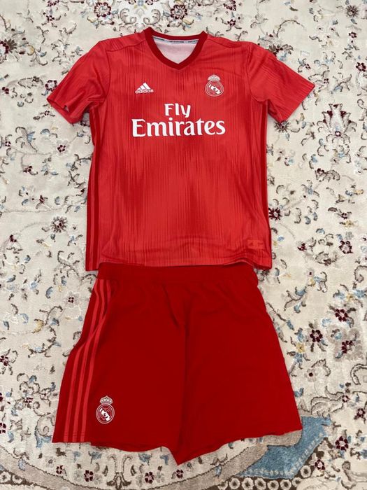 Футбольная форма Реал Мадрид оригинал