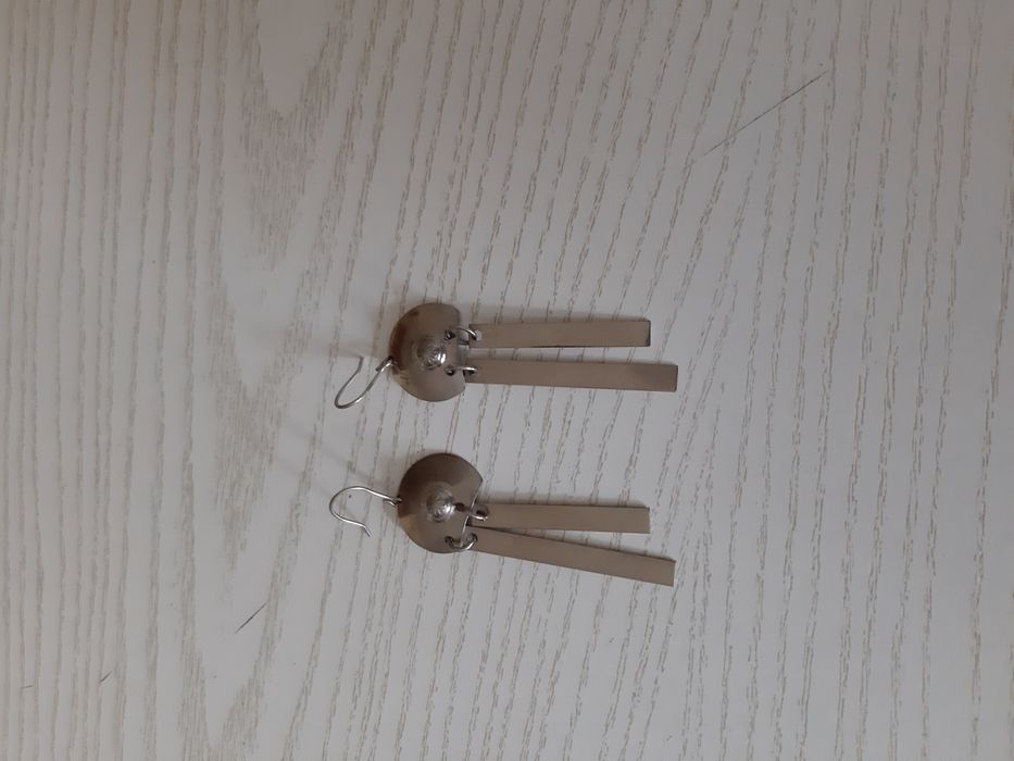 Чисто нов комплект обици и гривна