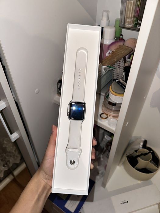 Срочно продам Apple Watch