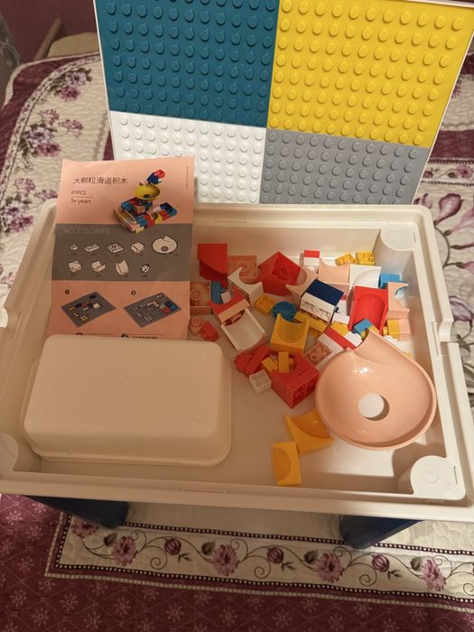 Продам столик Лего развивающий. Стол транформер.