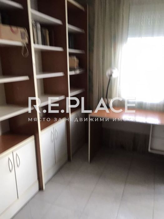 Дава се под наем Четиристаен апартамент в Варна, Спортна зала - 120 кв.м за 510 € - Снимка #12