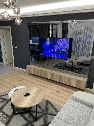 Дава се под наем Тристаен апартамент в Бургас, Център - 80 кв.м за 331.5 € - Снимка #2