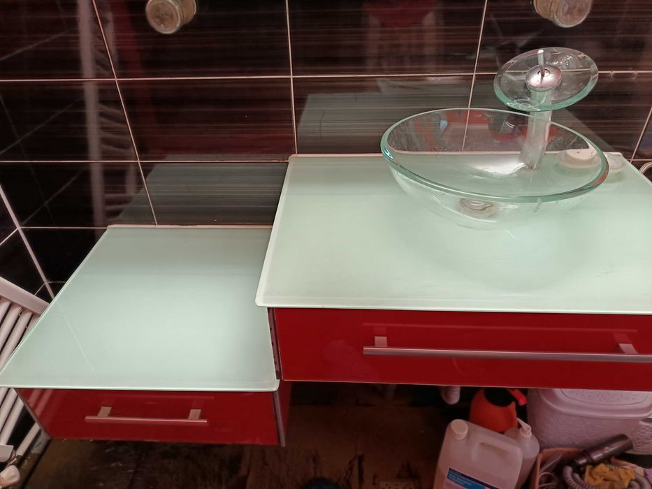 Blaturi de chiuvetă baie și chiuvetă de sticlă completă 299 lei neg.