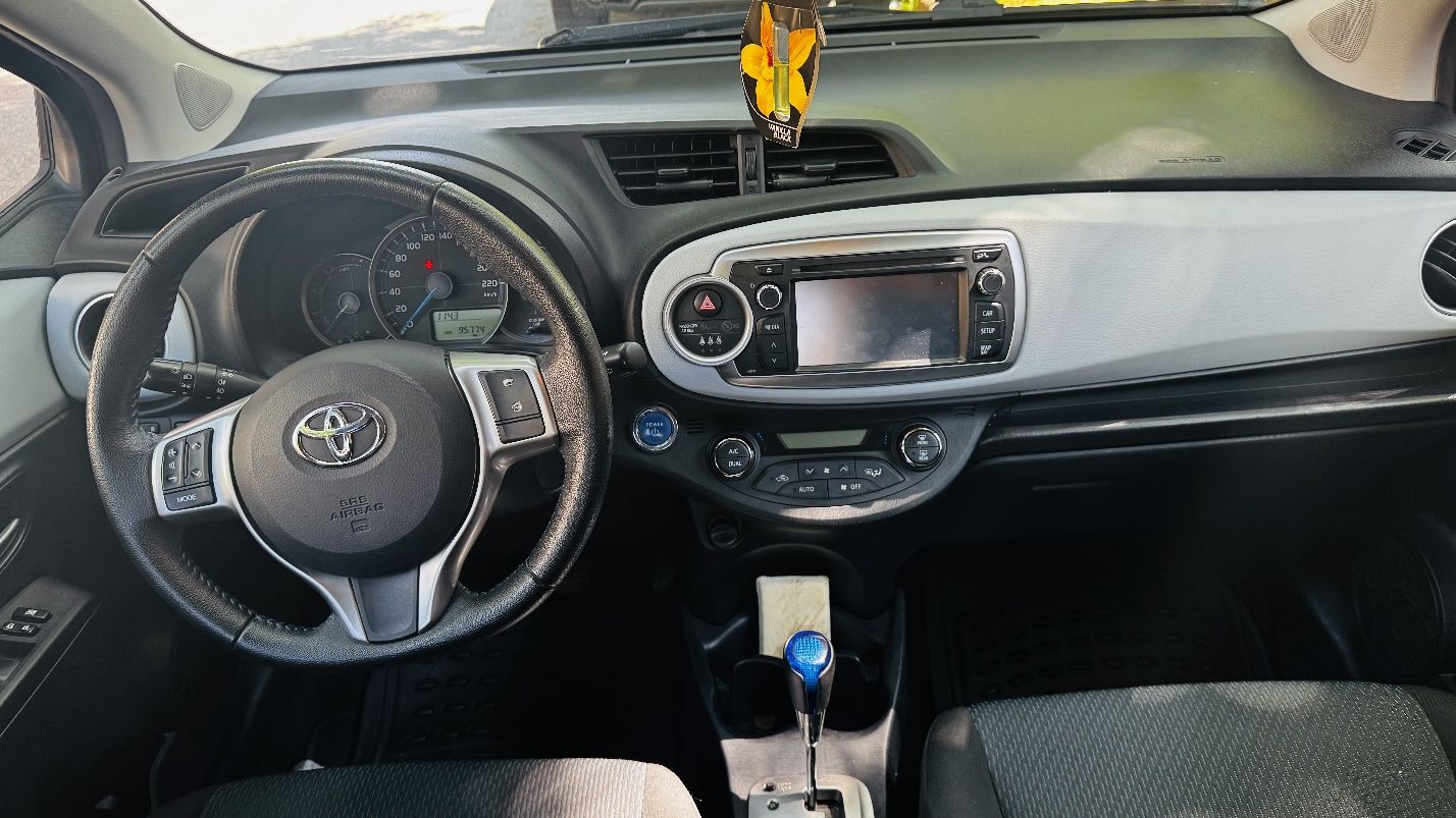 Toyota Yaris Hibrid