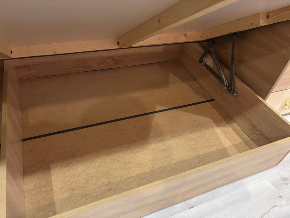 Детско легло с подматрачна рамка и матрак