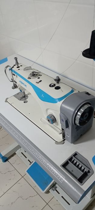 Tikuv mashina JACK F4