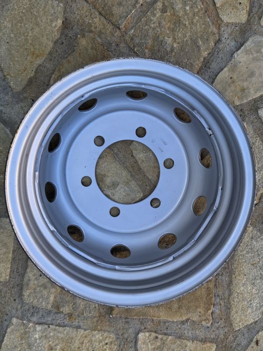 Jante Iveco Nissan Cabstar Pe 15" cu 6 Prezoane pentru Roți Duble Spat