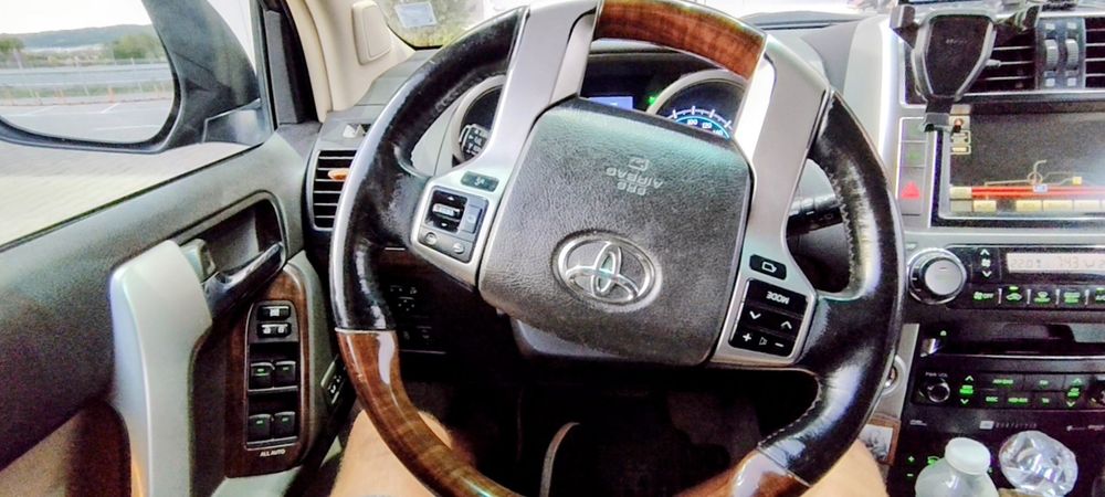 Toyota Land Cruiser 150