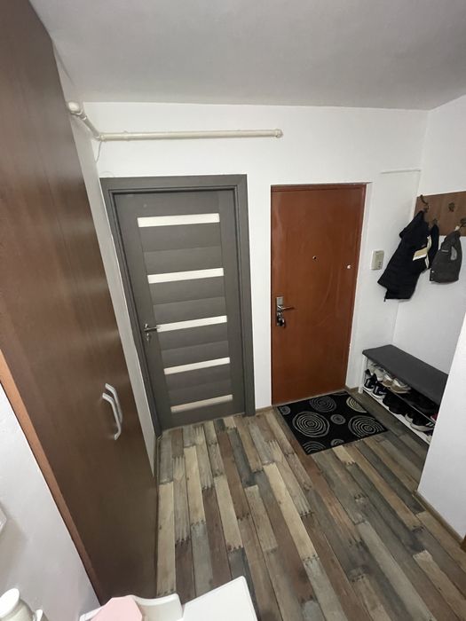 Apartament cu 3 camere
