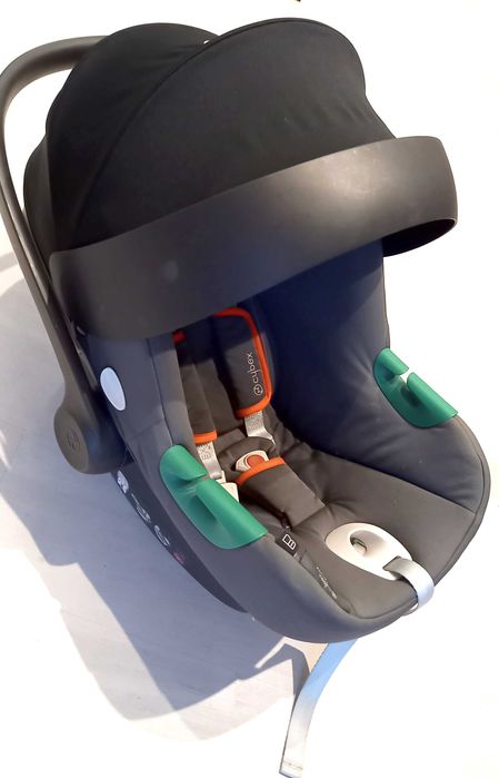 Столче за кола - кошница Cybex Aton B2