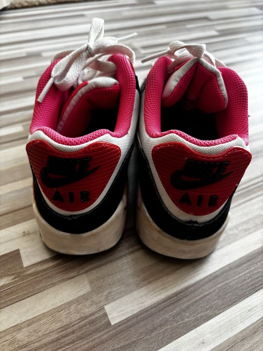 Дамски маратонки Nike 36.5
