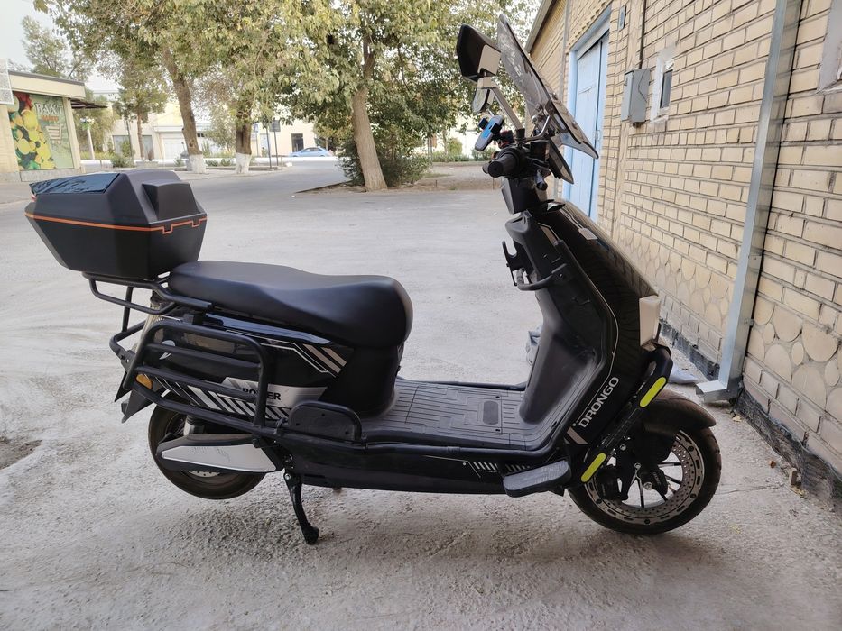 Skuter drongo m11 sotiladi