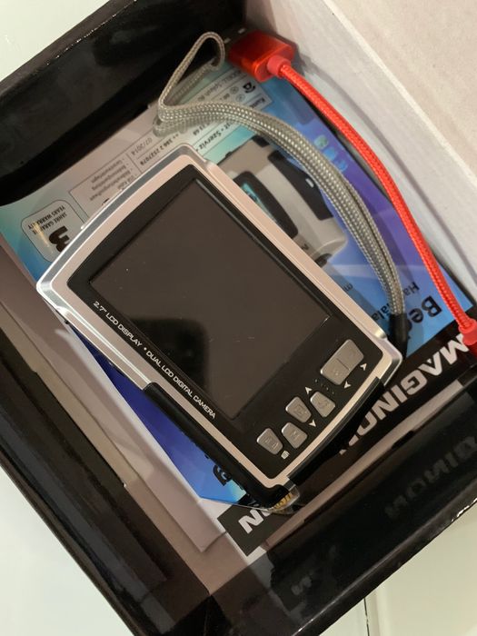 Фотоапарт на батерий чисто нов