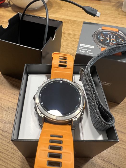 Garmin fenix 8 safir amoled 51 cm
