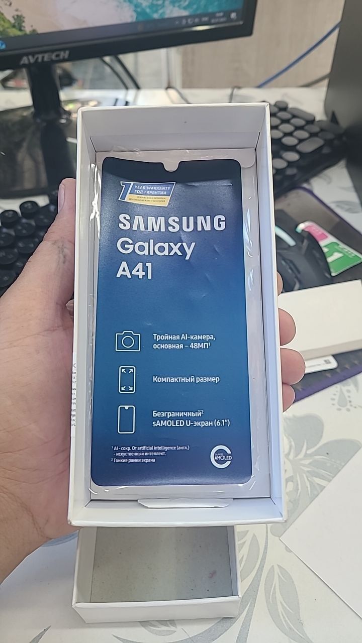 Samsung A41 Duos  4/64гб