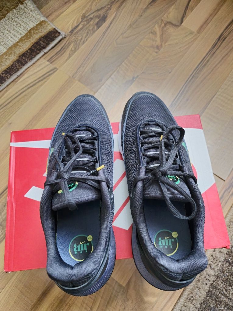 Nike Air Max Pulse