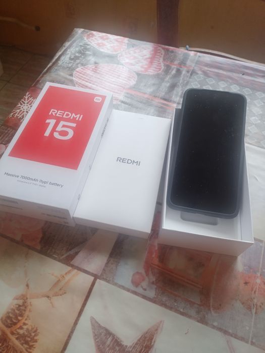 Телефон xiomi redmi 15