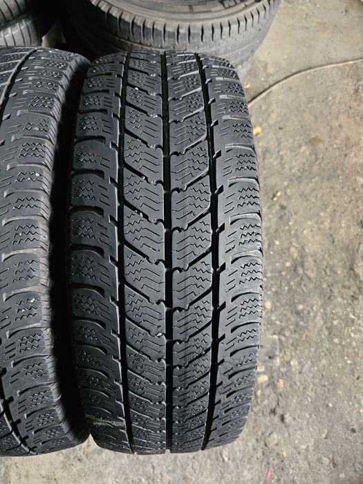 2 anvelope iarna 215 65 16C Semperit 2022