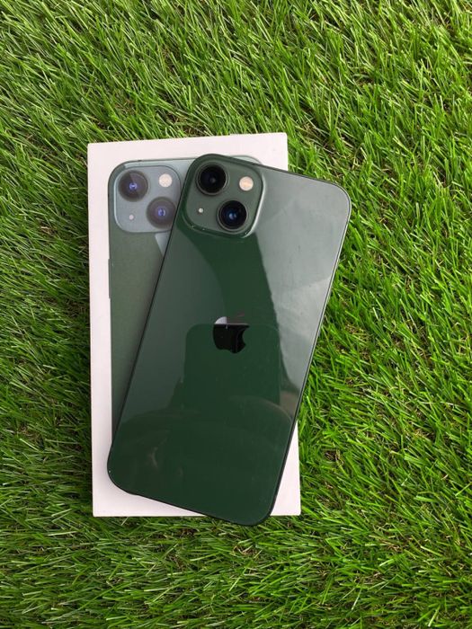 iPhone 13 (зеленый)