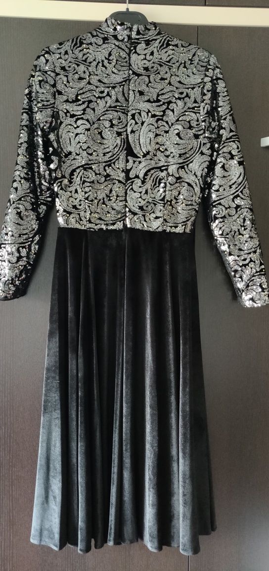 Rochie eleganta din catifea cu paiete