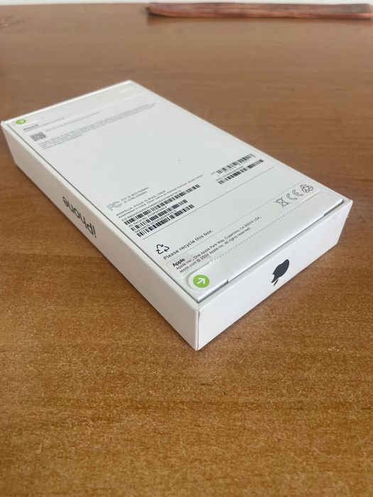 нов iPhone 16 Black, 128GB