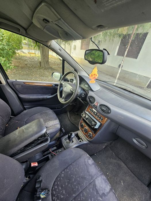Vând Mercedes a class dezmembrări