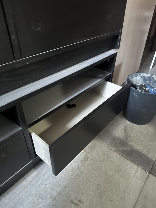 Шкаф за телевизор