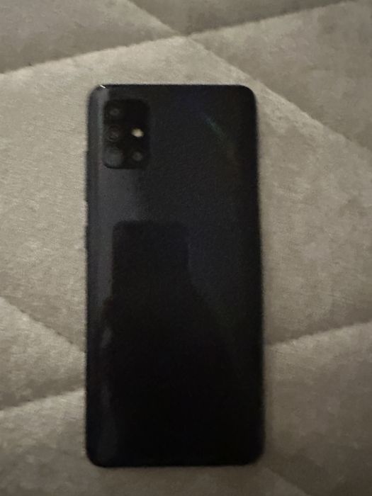 Samsung Galaxy A51, 128GB, arată ca nou”