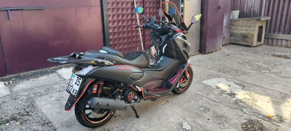 Продаю мопед Nmax 180cc Bennali