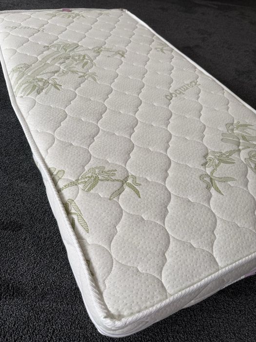 Бебешки бамбуков матрак 120/90см - Чисто нов