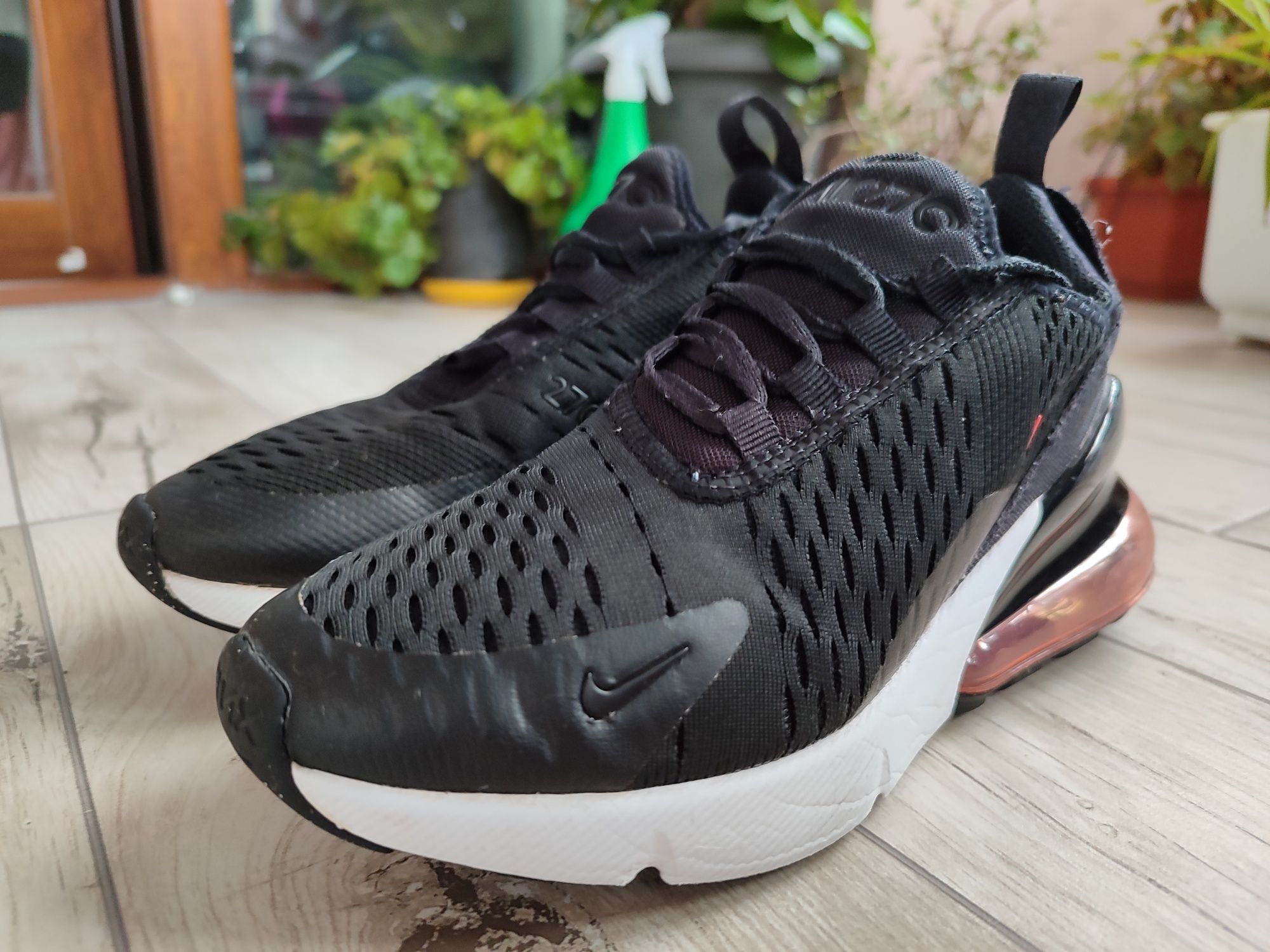 Обувки Nike Air 270