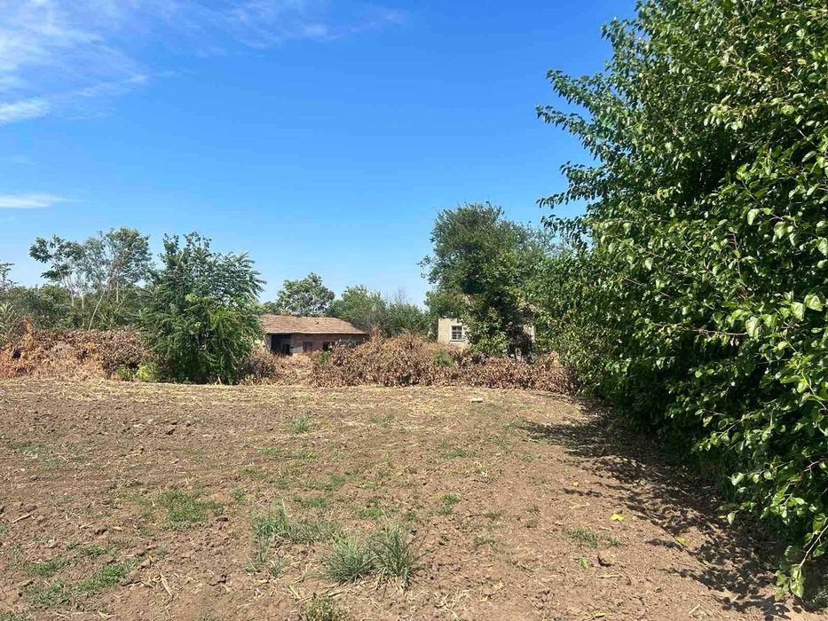 Продава се Парцел в с. Караисен, Област Велико Търново - 4000 кв.м за 4 €/кв.м - Снимка #2