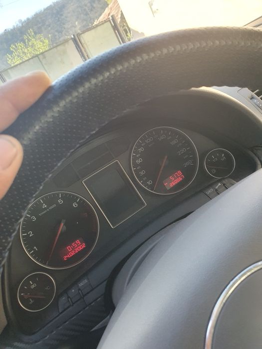Vând Audi a4 b6 1.6 benzina