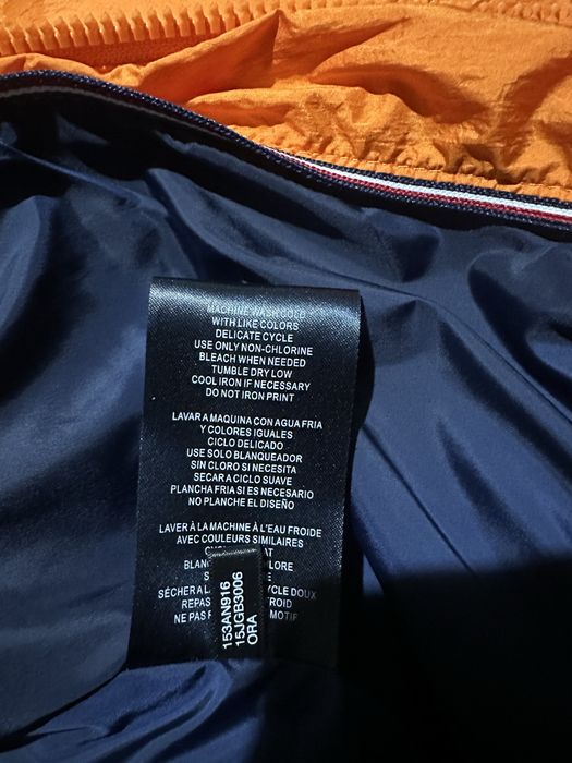 Geaca tommy hilfiger L noua nepurtata nu nike adidas the north face