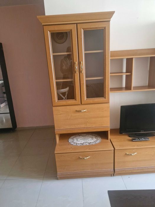 Продава се секция