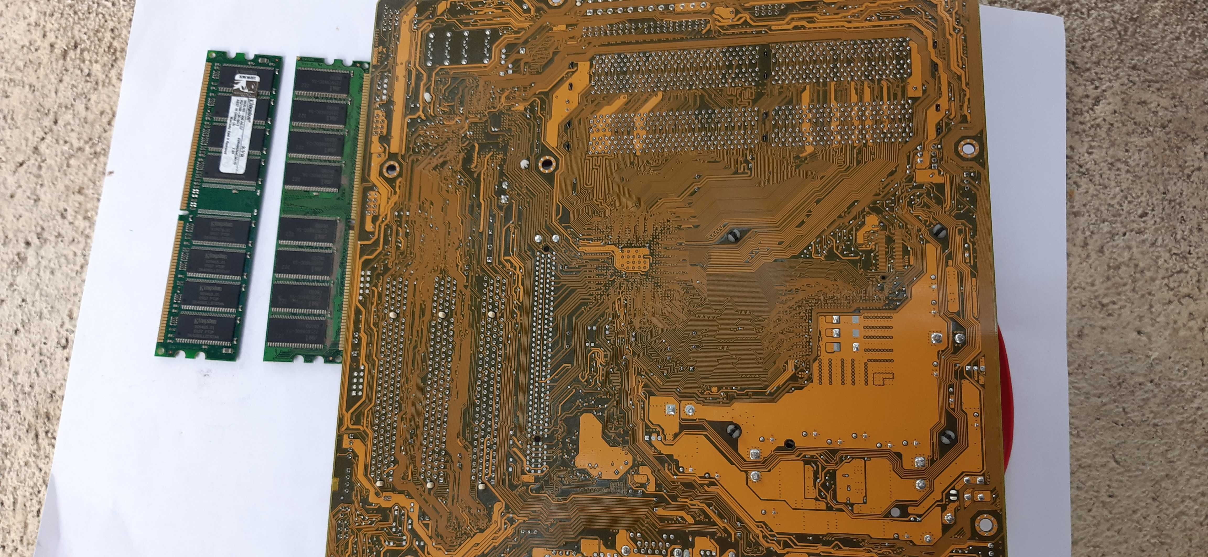 Kit placa skt.775, procesor Pentium 630 la 3.0Ghz si 1,5 Gb ram