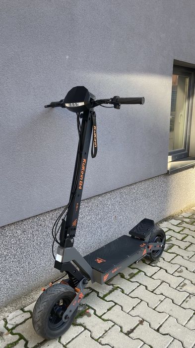 Електрическа тротинетка Kukirin G4 2025