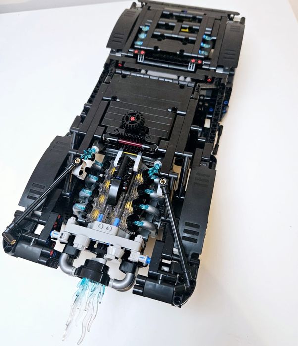 Lego Technic 42127 - The Batman - Batmobile (2022)