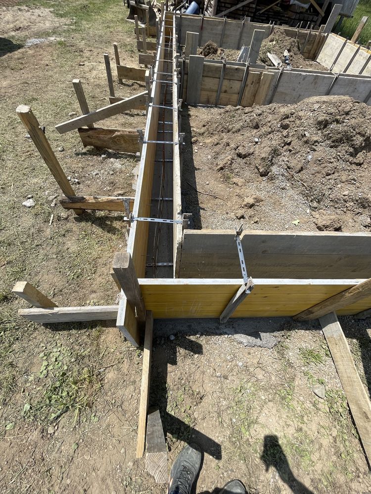 Executăm lucrări în construcții interioare exterioare