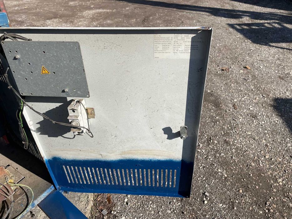 Зарядно за електрокар 24V 120A