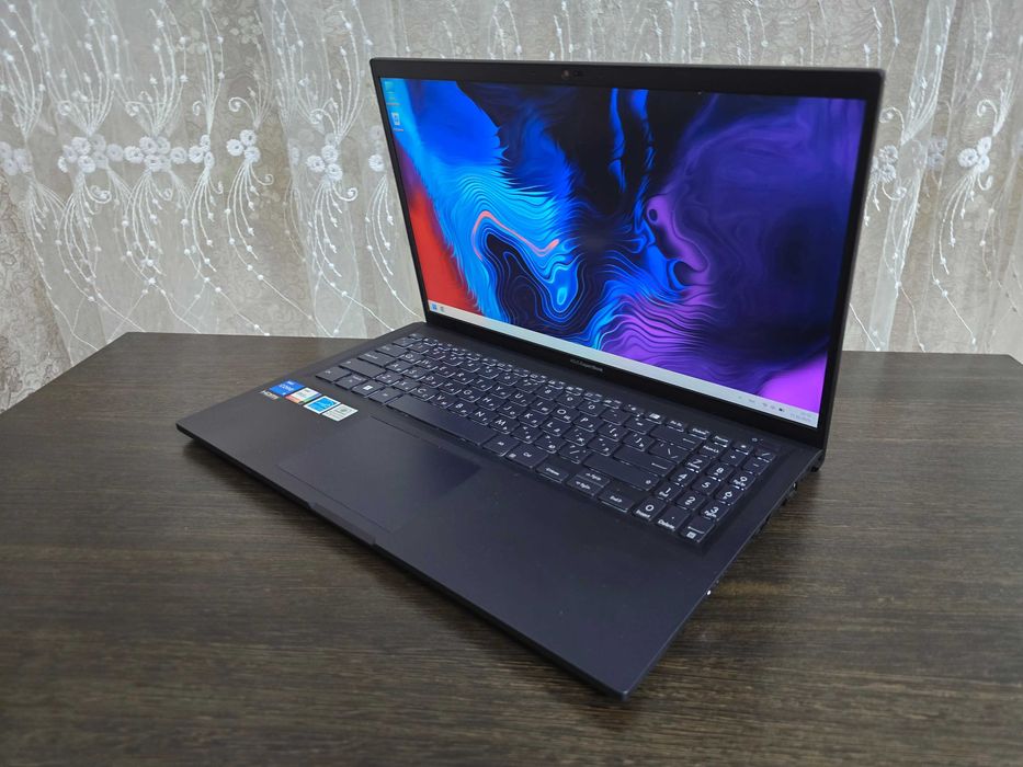 ASUS ExpertBook B1 ноутбук как новый