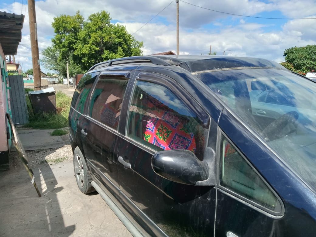 Срочно продам Ford Galaxy 2005 г