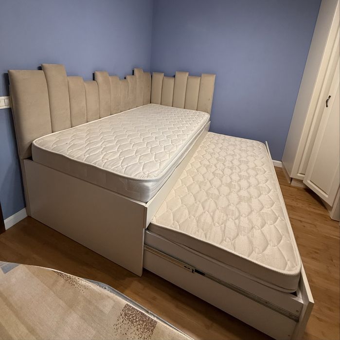 Pat dublu suprapus cu sertar pat + saltele