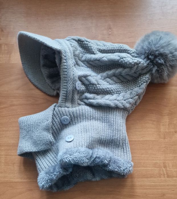 Шапки  женские и подростковые