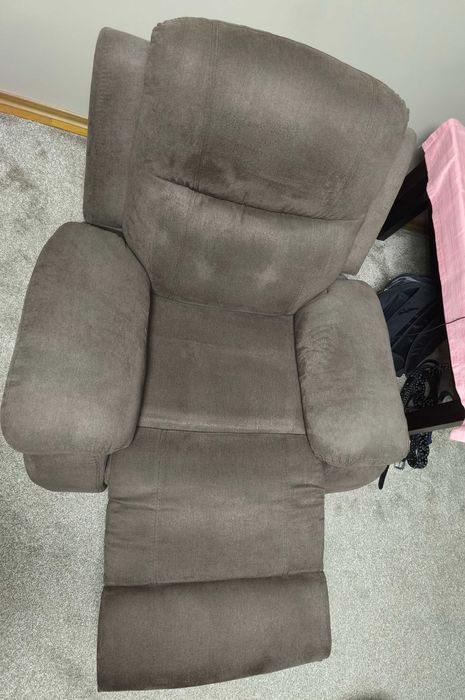 Продавам Фотьойл Бостън с релакс механизъм