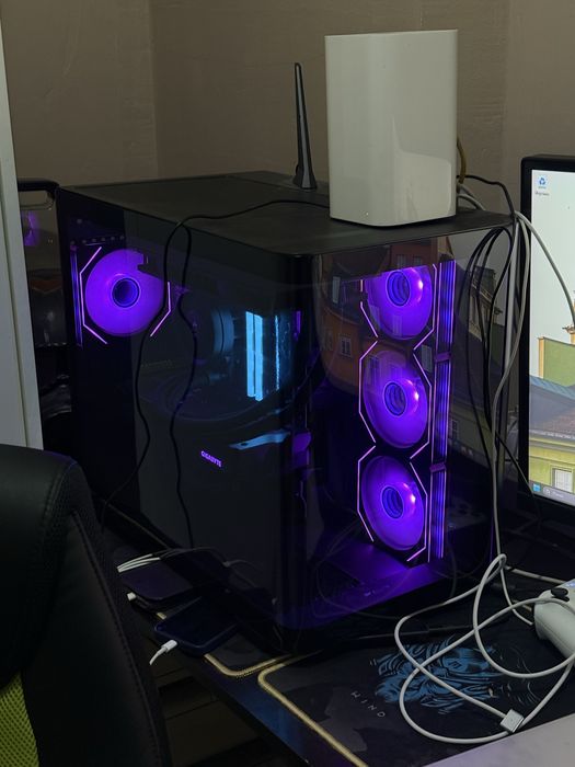 Геймърски Компютър - НОВ/32GB DDR5 RAM/3xSSD/2 TB HDD/Z790/ВОДНО/RTX