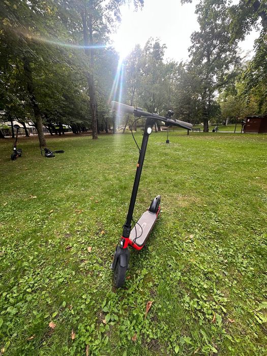 Vând trotineta electrica ninebot