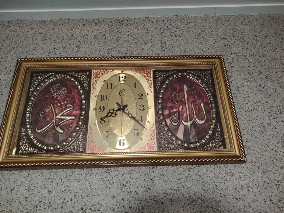 Девор Соат сотилади 85см га 45 см