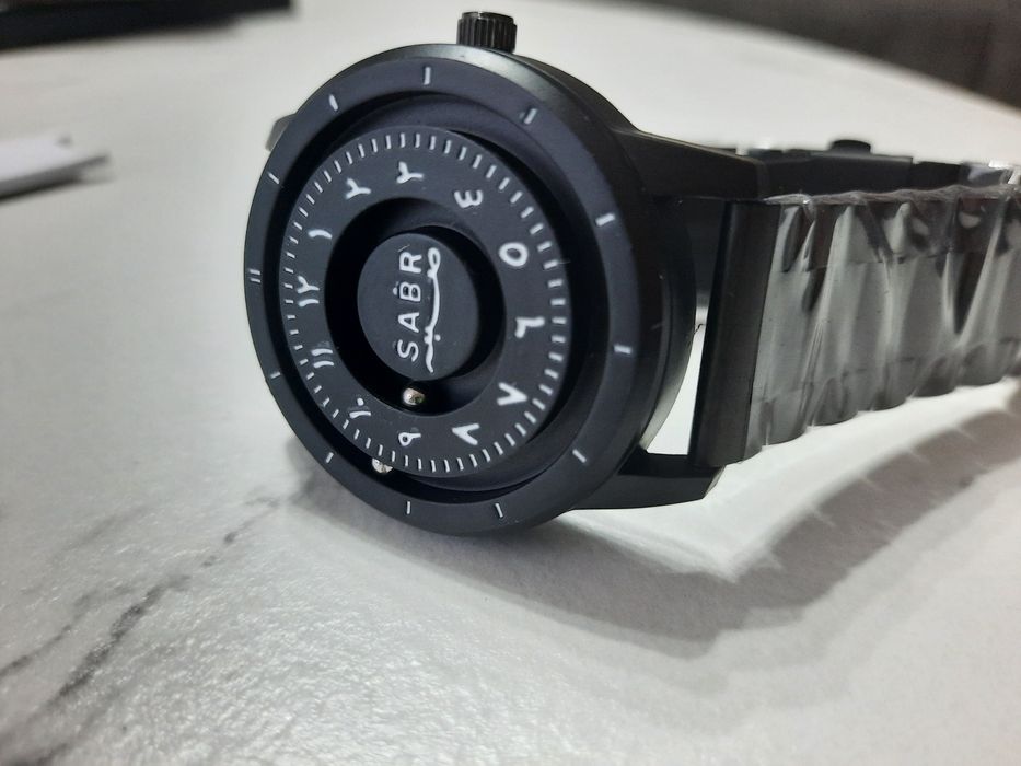Часы Sabr магнитные, отличный подарок